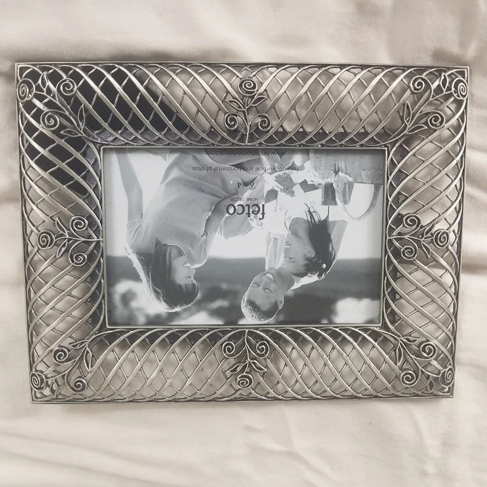 Fetco metal Picture Frame 4x6 Silver Like New Rose Lattice Openwork Filigree